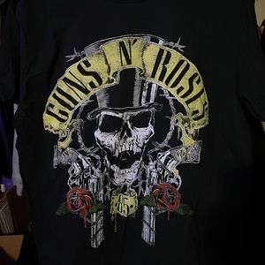 🔥GUNS N ROSES T-shirt Size Large 🔥